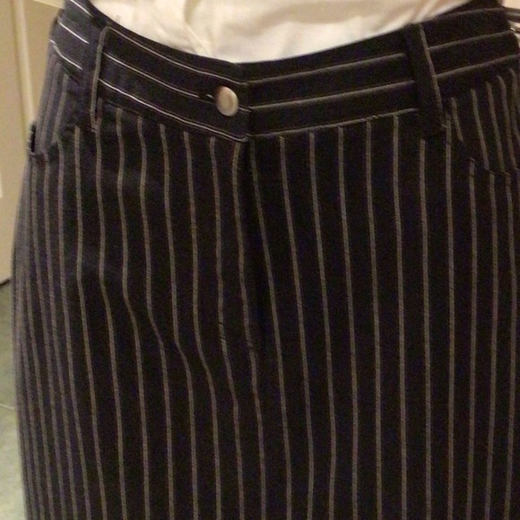 💕Host Pick💕NWT black and white striped pencil skirt - Picture 2 of 5